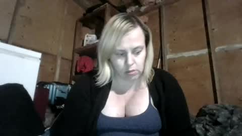 daddysg1rl123 online show from 07/08/26, 12:53