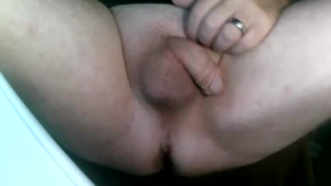 Snapshot of daddysmalls_55 chatting on 12/23/24, 02:45 daddysmalls online show from 12/23/24, 02:45