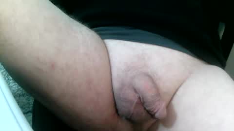 Snapshot of daddysmalls_55 chatting on 12/23/24, 03:23 daddysmalls online show from 12/23/24, 03:23