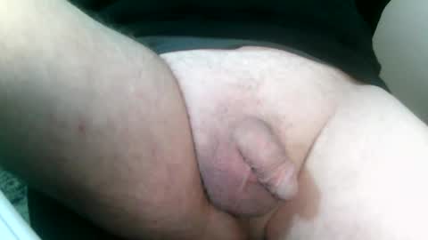 Snapshot of daddysmalls_55 chatting on 12/23/24, 08:25 daddysmalls online show from 12/23/24, 08:25