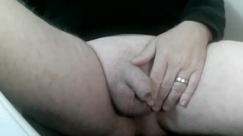 Snapshot of daddysmalls_55 chatting on 01/15/25, 04:21 daddysmalls online show from 01/15/25, 04:21