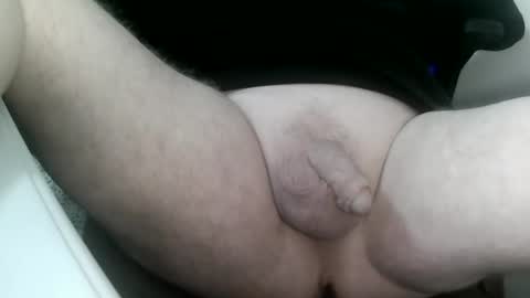 Snapshot of daddysmalls_55 chatting on 01/22/25, 10:37 daddysmalls online show from 01/22/25, 10:37