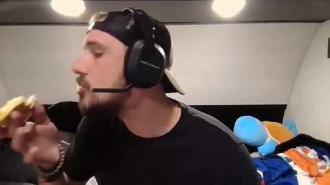 Snapshot of dadgoeswild chatting on 12/30/24, 01:58 DadGoesWild online show from 12/30/24, 01:58