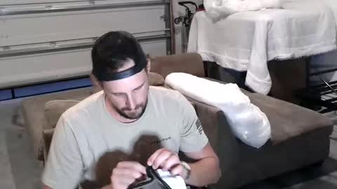 Snapshot of dadgoeswild chatting on 01/08/26, 11:18 DadGoesWild online show from 01/08/26, 11:18