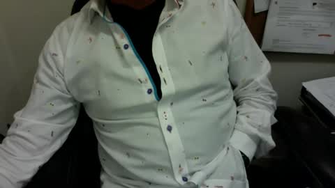 Snapshot of dadooronron69 chatting on 11/08/25, 04:51 dadooronron69 online show from 11/08/25, 04:51