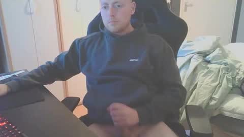 Dae5 online show from 12/14/25, 03:06