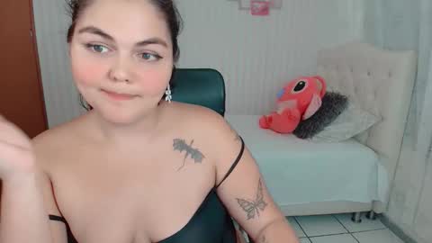 daeneryslove_doll online show from 10/04/25, 06:00