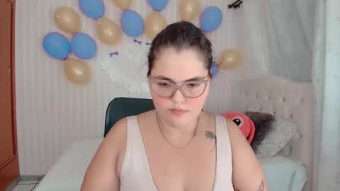 daeneryslove_doll online show from 10/12/25, 04:22