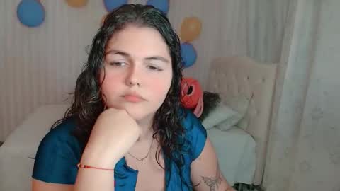 daeneryslove_doll online show from 10/23/25, 02:16