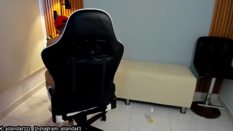 Snapshot of dafboy_ chatting on 12/16/24, 05:33 Allan Daf online show from 12/16/24, 05:33