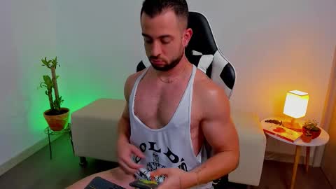 Snapshot of dafboy_ chatting on 12/03/25, 02:04 Allan Daf online show from 12/03/25, 02:04