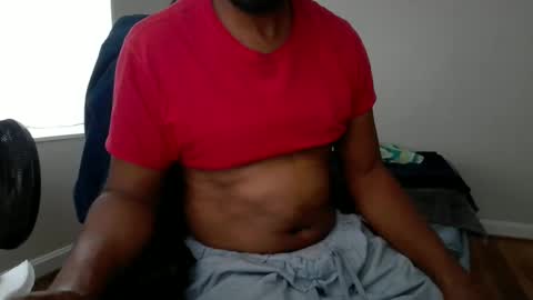 Snapshot of daffyduck71 chatting on 12/15/24, 02:27 daffyduck71 online show from 12/15/24, 02:27