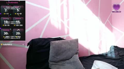 dafna lorens  online show from 04/24/26, 09:06