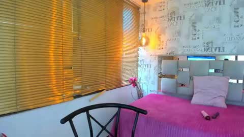 dafne_20 online show from 09/22/25, 08:00