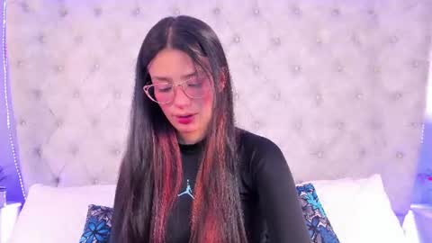 dafne_bss online show from 06/24/26, 07:07