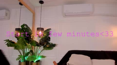 dafne_hillss online show from 01/14/26, 12:44