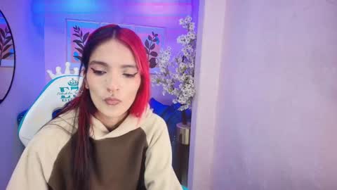 dafne huges online show from 10/01/25, 07:31