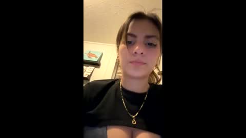 Snapshot of dafnecloutier chatting on 01/23/25, 01:41 Dafne 27 Cory-24 online show from 01/23/25, 01:41