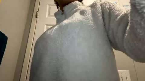 Snapshot of dafnecloutier chatting on 02/16/25, 08:33 Dafne 27 Cory-24 online show from 02/16/25, 08:33