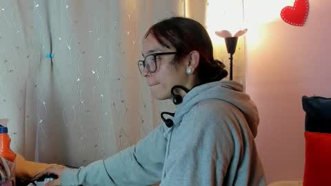 dafnemel online show from 02/23/26, 12:24