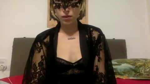 Snapshot of dafnesqueeze chatting on 12/01/24, 08:42 dafnesqueeze online show from 12/01/24, 08:42