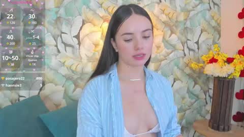 Snapshot of dafnevega chatting on 03/04/25, 10:38 Dafne  online show from 03/04/25, 10:38