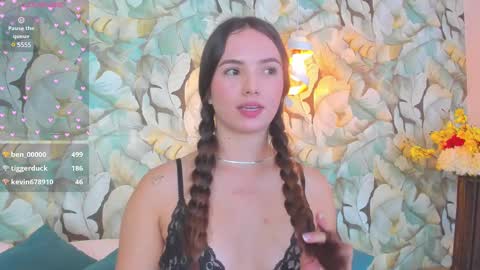 Snapshot of dafnevega chatting on 03/06/25, 01:58 Dafne  online show from 03/06/25, 01:58
