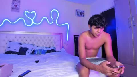 dafnezahiraa  online show from 12/19/25, 12:06