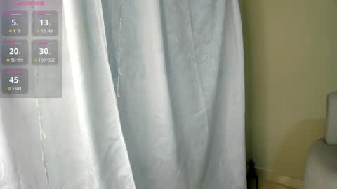Snapshot of dahian_carter chatting on 05/27/26, 09:06 Dahian online show from 05/27/26, 09:06