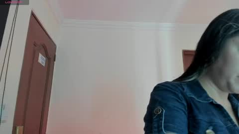 Snapshot of dahiana_dmour chatting on 05/23/26, 11:47 Dahiana online show from 05/23/26, 11:47