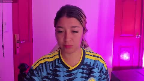 Snapshot of dahiana_dmour chatting on 06/17/26, 12:07 Dahiana online show from 06/17/26, 12:07