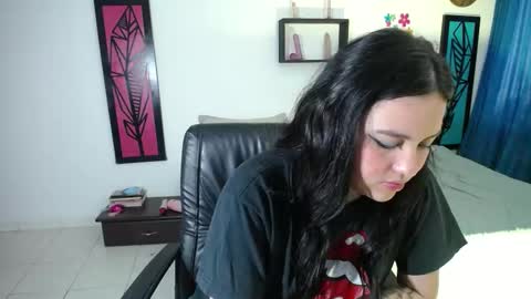 Dahiana online show from 02/21/25, 10:59