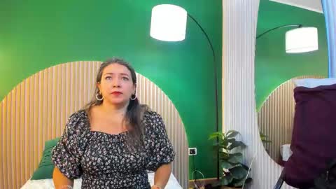 Snapshot of dahianeconnor chatting on 10/22/25, 11:43 Dahiane Connor online show from 10/22/25, 11:43