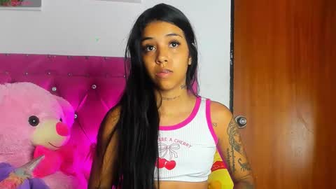 Snapshot of dahiangomezz chatting on 10/11/25, 09:30 online show from 10/11/25, 09:30