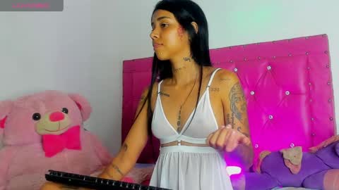 Snapshot of dahiangomezz chatting on 05/29/26, 10:19 online show from 05/29/26, 10:19