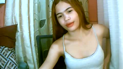 Im Dahlia online show from 01/05/25, 01:04