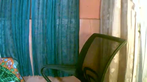Snapshot of dahlia_123 chatting on 05/07/26, 11:04 Im Dahlia online show from 05/07/26, 11:04