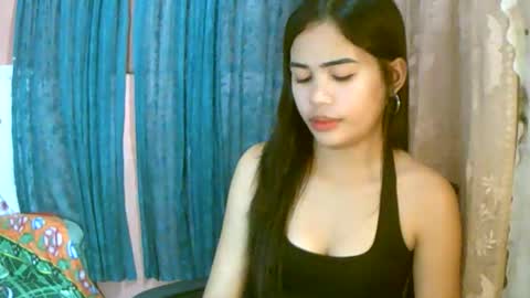 Snapshot of dahlia_123 chatting on 05/10/26, 11:15 Im Dahlia online show from 05/10/26, 11:15