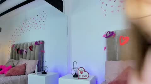 Dahlia online show from 02/14/25, 08:48