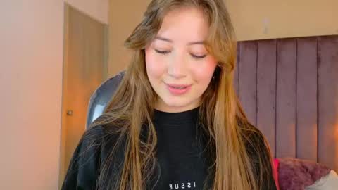 Dahlia online show from 04/23/26, 11:18