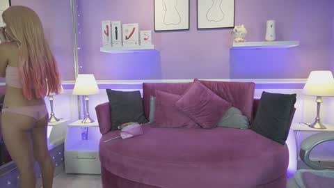 Dahlia Grey online show from 11/12/25, 11:43