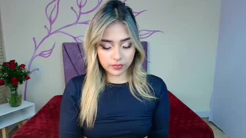 Snapshot of dahliamoore chatting on 02/20/25, 07:52 Dahlia online show from 02/20/25, 07:52