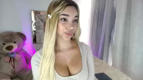 Snapshot of dahnia_cruz chatting on 10/22/25, 05:24 dahnia_cruz online show from 10/22/25, 05:24