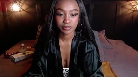 DAHYAN online show from 11/06/25, 02:18