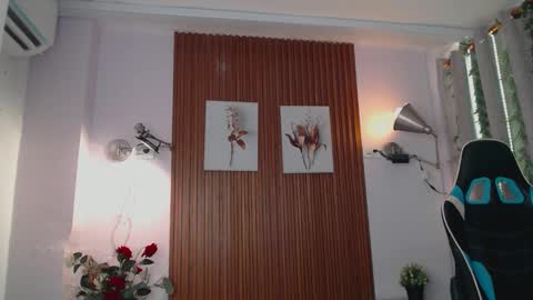 Snapshot of dai_06 chatting on 01/10/25, 01:21 DAI online show from 01/10/25, 01:21