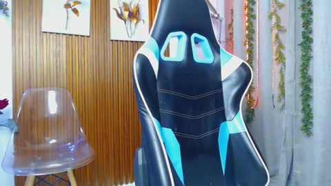 Snapshot of dai_06 chatting on 01/22/25, 04:55 DAI online show from 01/22/25, 04:55