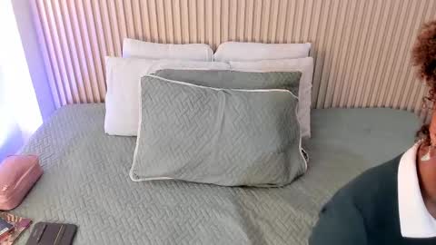 Daiana online show from 09/22/25, 08:11