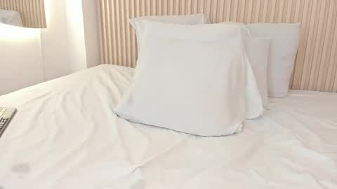 Daiana online show from 04/25/26, 08:17