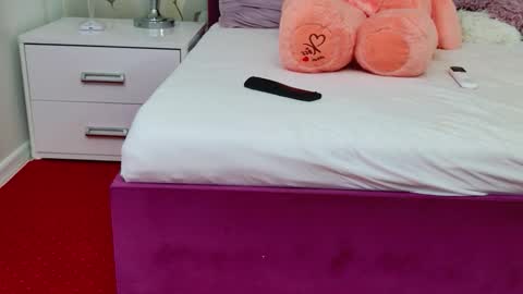 Snapshot of daiana_kimberly chatting on 02/26/26, 05:06 Daiana Kimberly online show from 02/26/26, 05:06