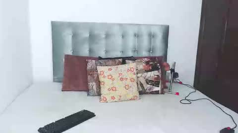 Daiisha.. online show from 10/31/25, 11:44